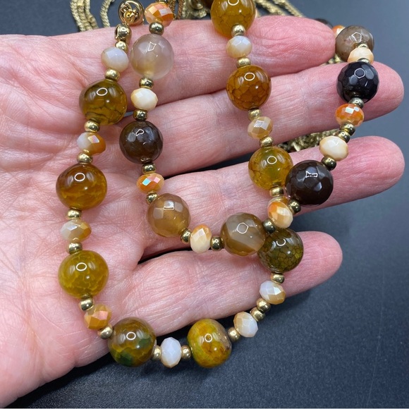 Natural Stone & Glass Beads Pair of Gold Tone Necklaces - Picture 8 of 10